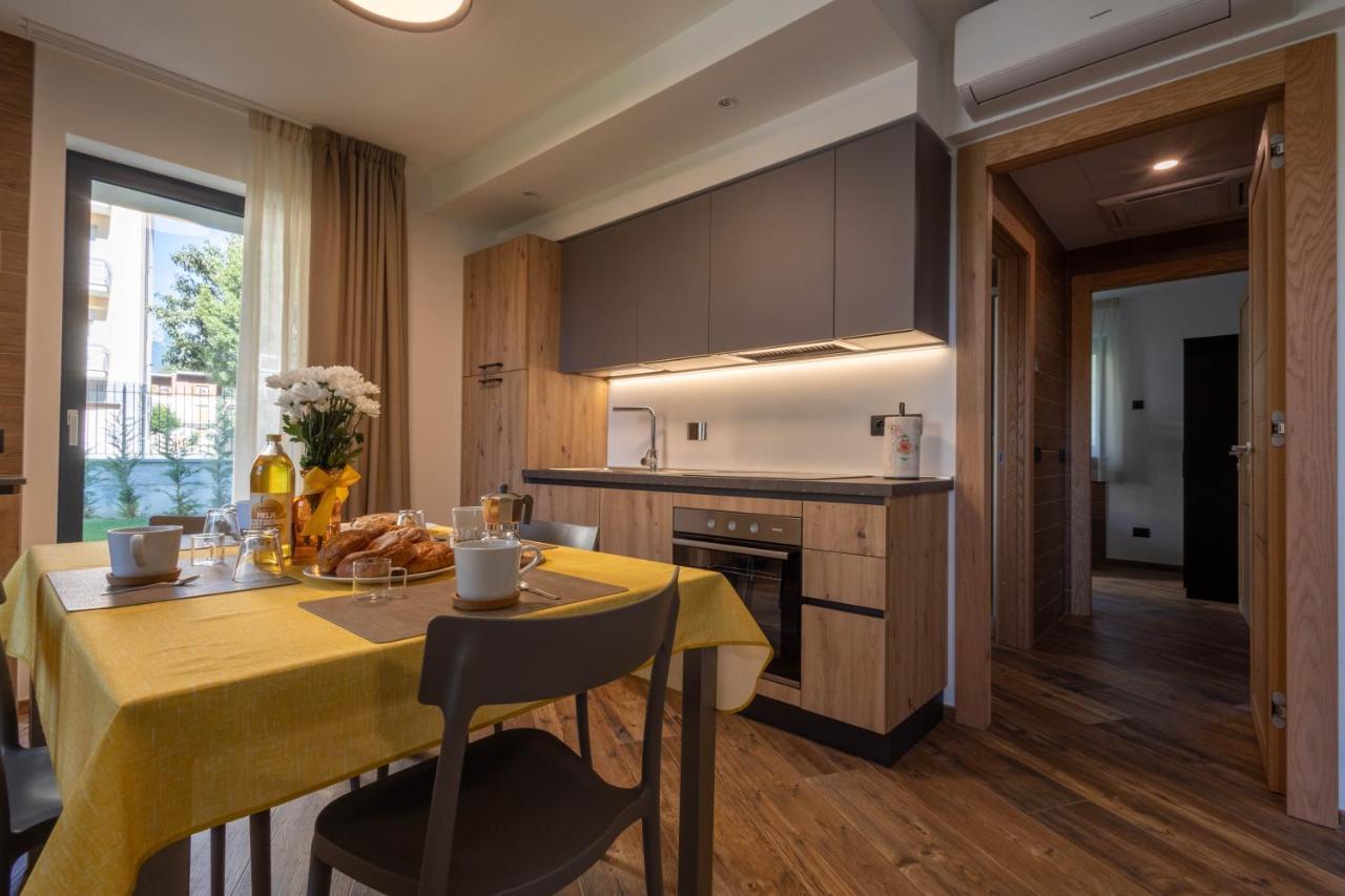San Martin Holidays Home - Stay, Work & Fun Пон-Сен-Мартен Экстерьер фото