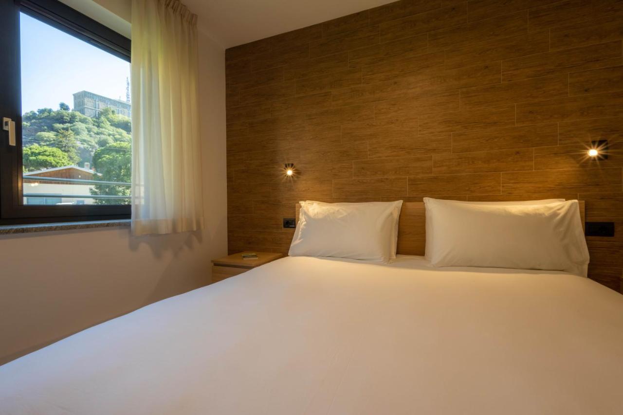 San Martin Holidays Home - Stay, Work & Fun Пон-Сен-Мартен Экстерьер фото